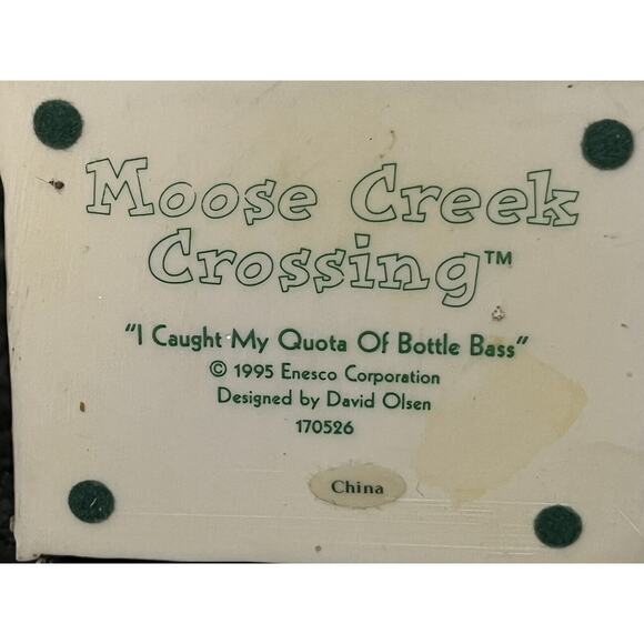 Enesco Moose Creek Crossing “I Caught My Quota of Bottle Bass” 1995 Wolf #170526 - Picture 7 of 8